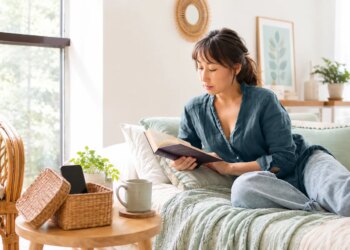 9 Ways to Create Better Boundaries With Your Tech (When Your Tech Is Everywhere)