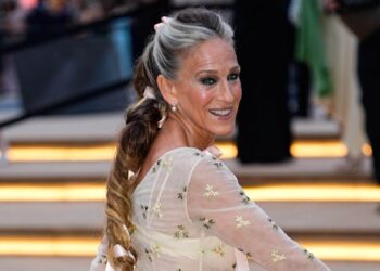 Sarah Jessica Parker's Colossal Braid Is Straight Out of a Fairytale — Photos