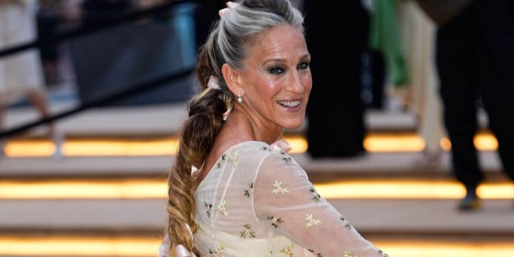 Sarah Jessica Parker's Colossal Braid Is Straight Out of a Fairytale — Photos